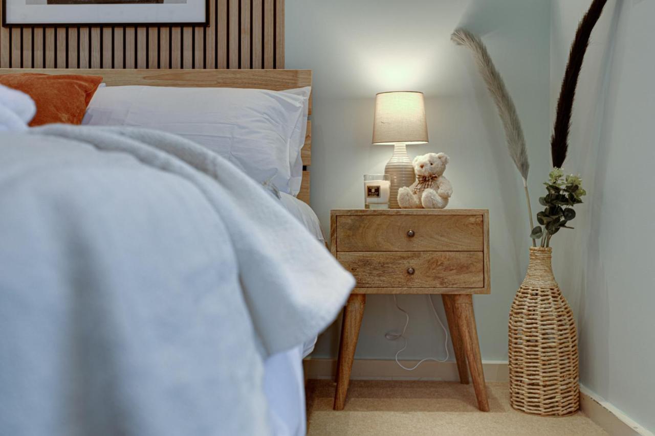The Rafters - 2 Bedroom Apartment - Central Location - Vibrant Atmosphere Canterbury Eksteriør bilde