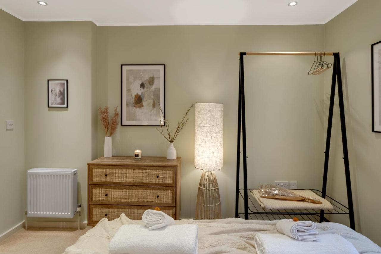 The Rafters - 2 Bedroom Apartment - Central Location - Vibrant Atmosphere Canterbury Eksteriør bilde
