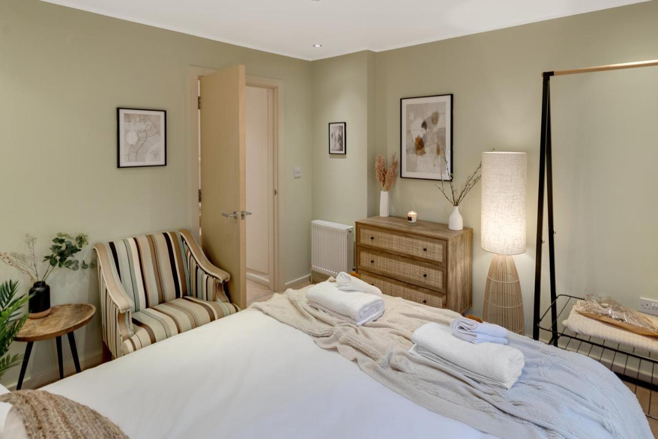 The Rafters - 2 Bedroom Apartment - Central Location - Vibrant Atmosphere Canterbury Eksteriør bilde