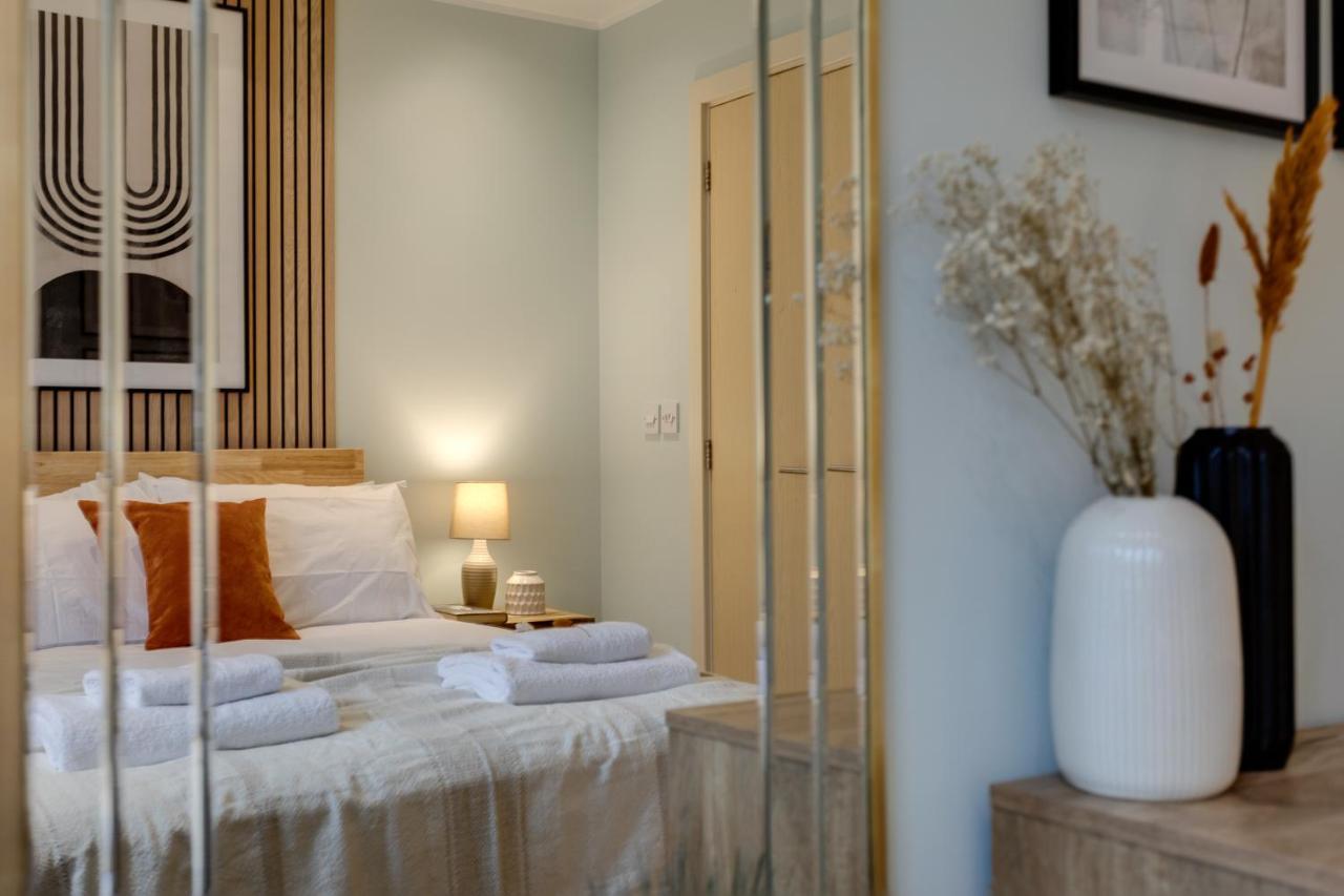The Rafters - 2 Bedroom Apartment - Central Location - Vibrant Atmosphere Canterbury Eksteriør bilde